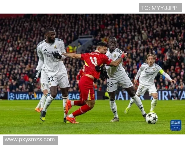 萨尔次堡主场迎战利物浦双方争夺欧冠小组赛关键胜利