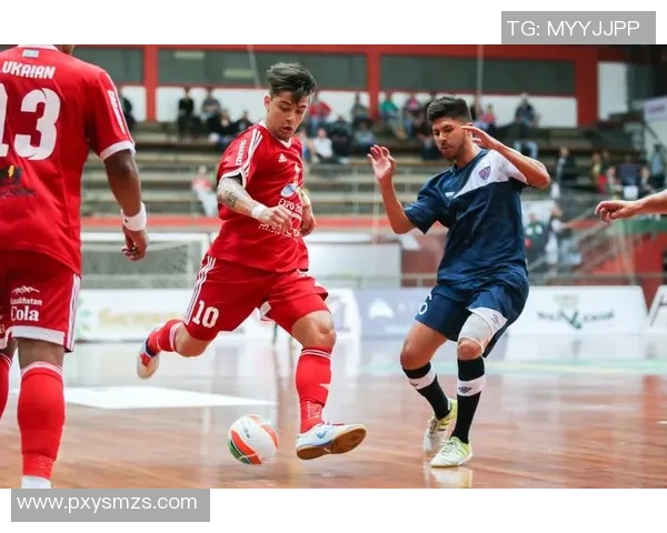 重庆足球队盯防策略分析及其在比赛中的成效与不足之处探讨